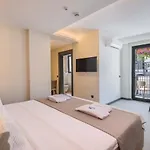 Seatown Hotel