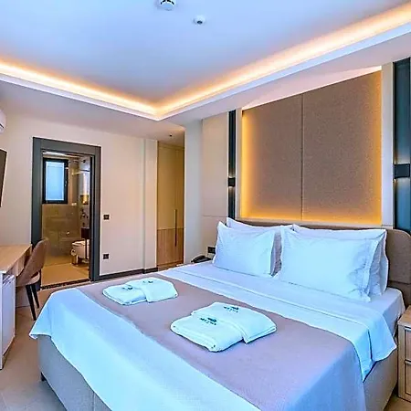 Seatown Hotel 3*